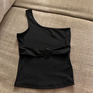 Edikted Black One-Shoulder Tank Top
